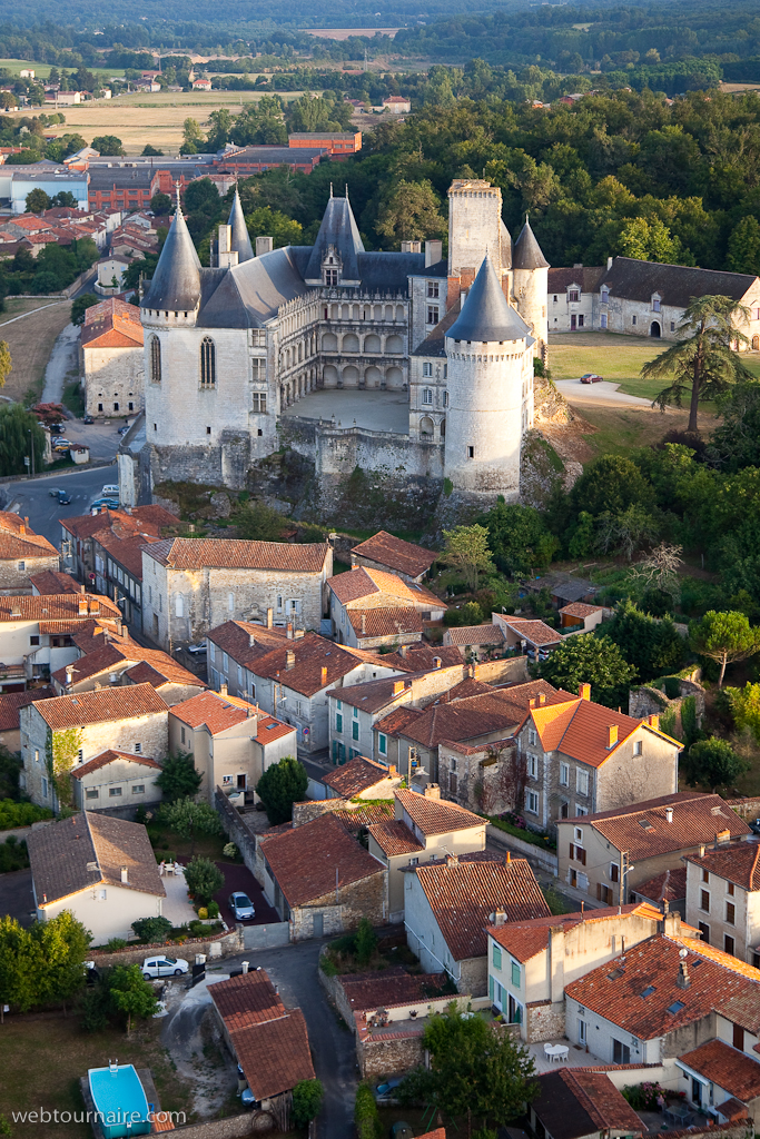 La Rochefoucauld - Charente - 16