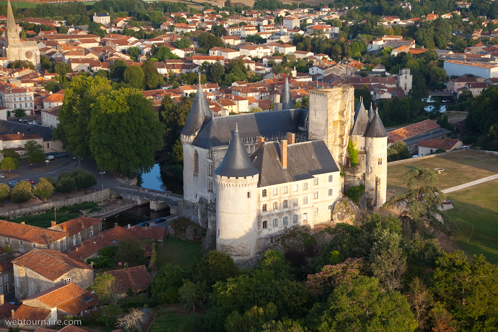 La Rochefoucauld - Charente - 16