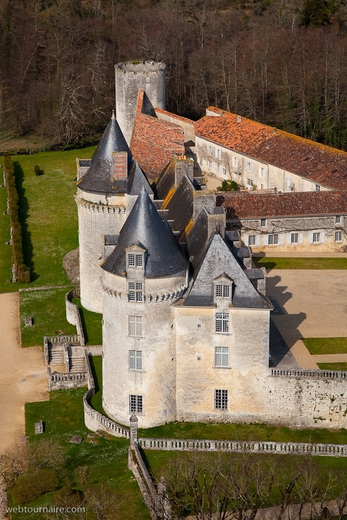 Saint Porchaire - Charente - maritime - 17