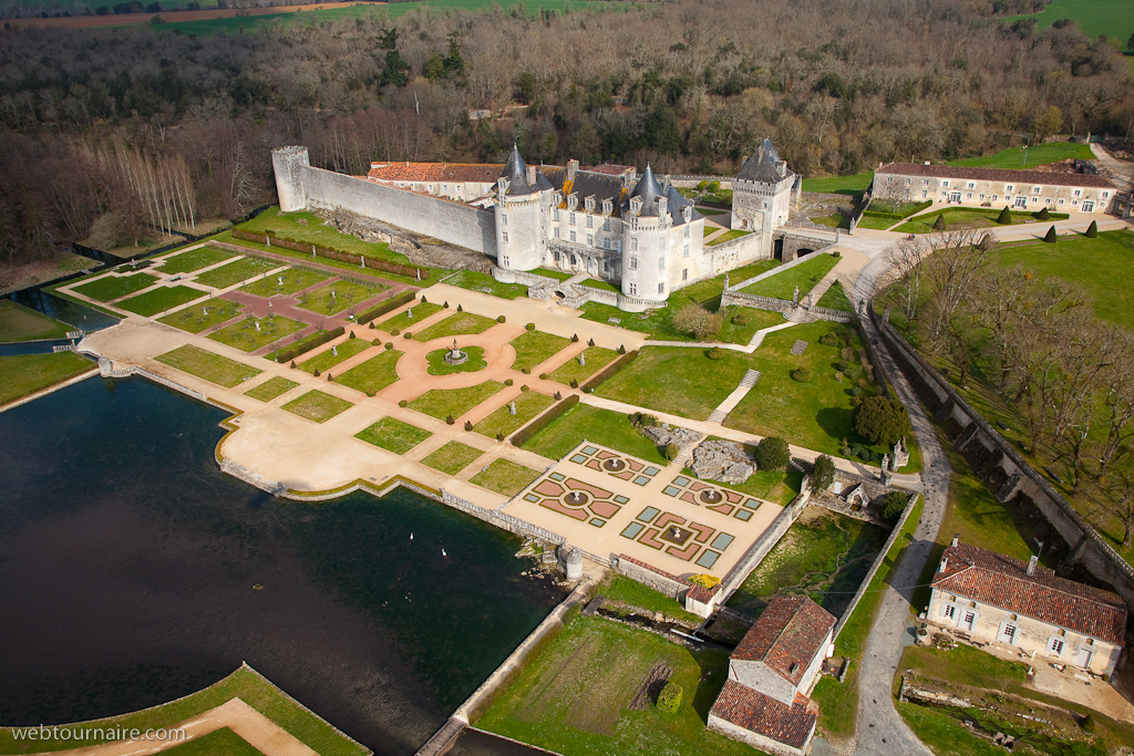 Saint Porchaire - Charente - maritime - 17