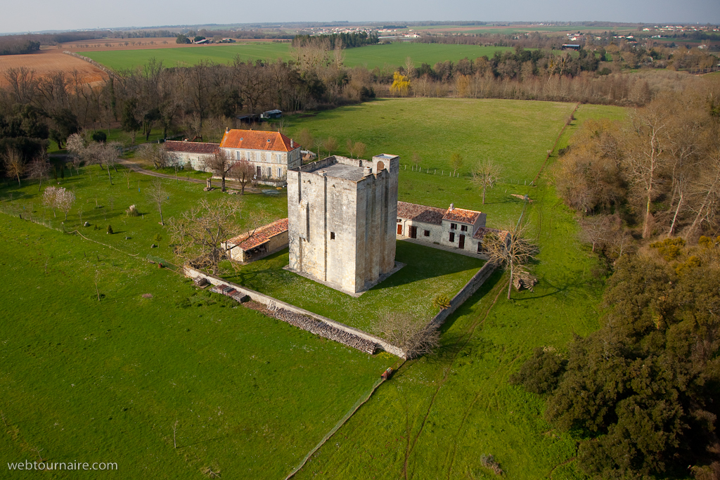 Saint-Sulpice-d'Arnoult - Charente maritime - 17