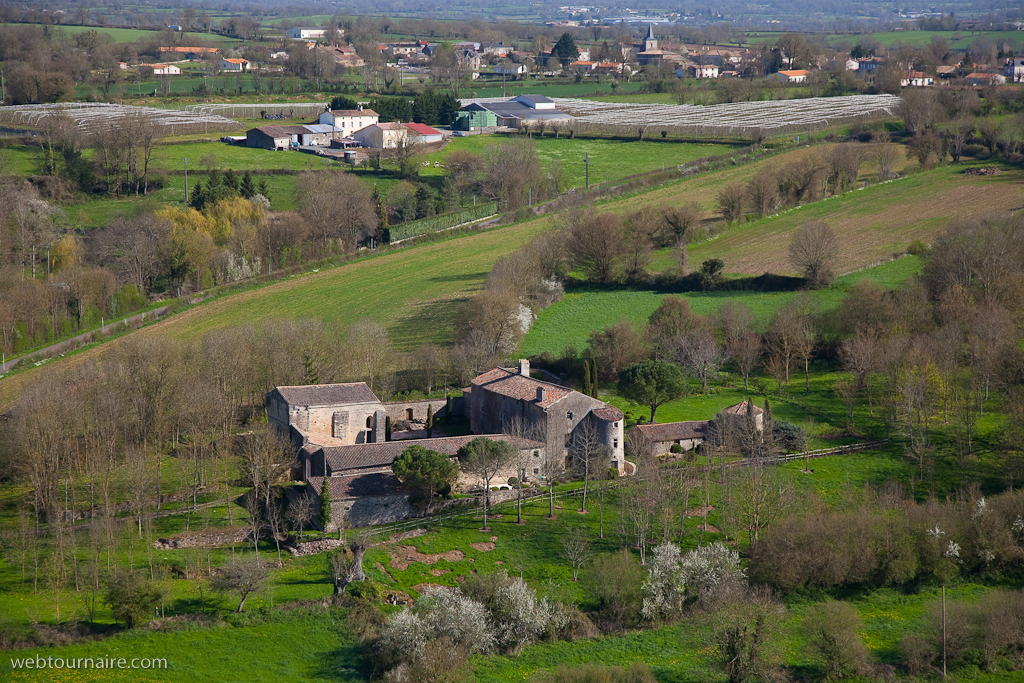 Saint-Georges-de-Noisné - Deux Sèvres -79