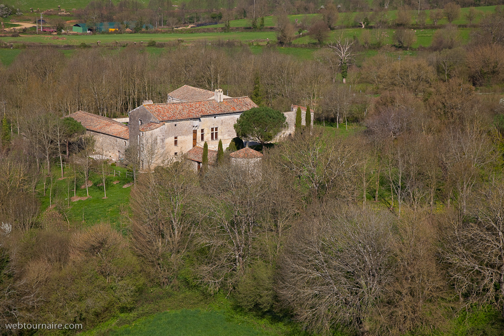 Saint-Georges-de-Noisné - Deux Sèvres -79