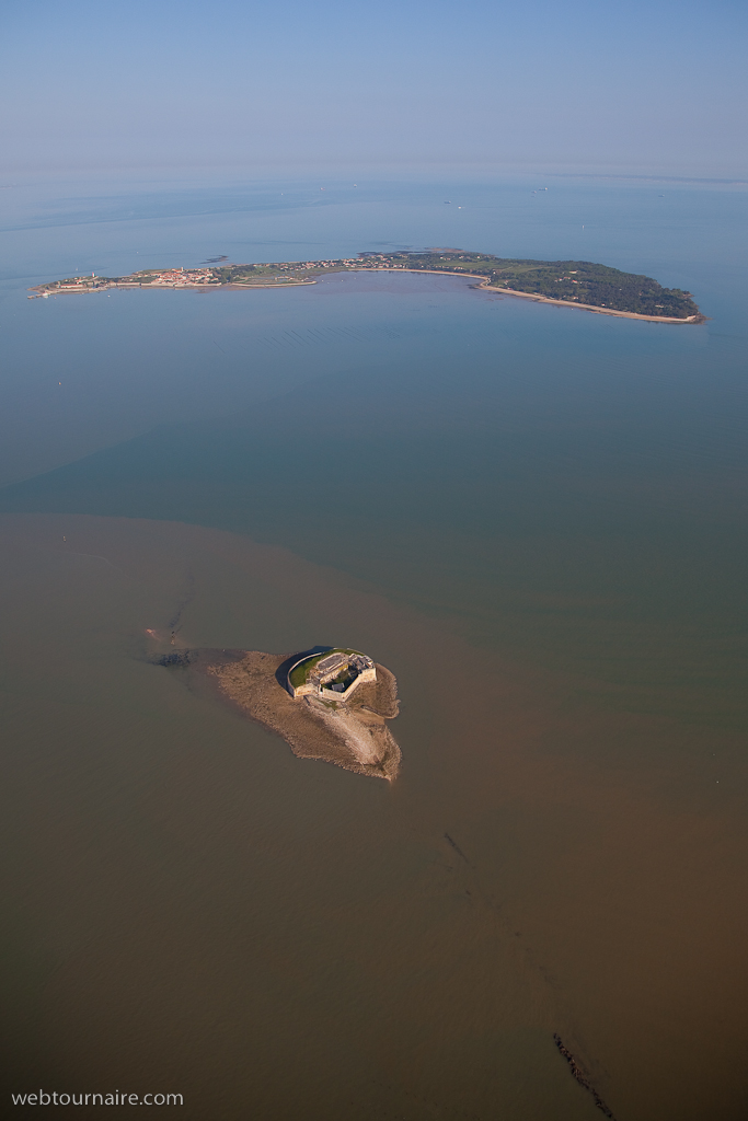 le fort Enet et lîle d'Aix